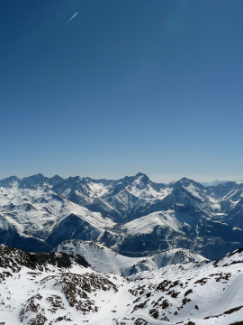 A távolban : Les 2 Alpes települése
