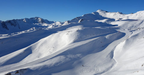 A tiroli Ischgl felső részei 2300 méter felett a télies arcukat mutatják - fotó: AF