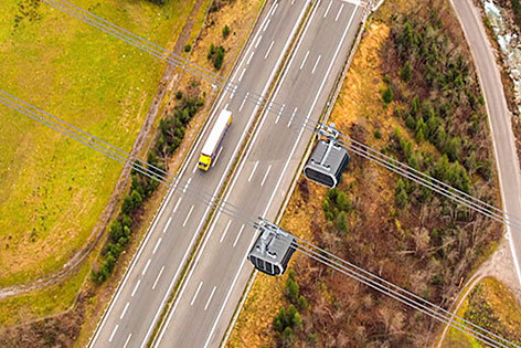 Kabinos az autópálya felett - Fotó: ORF - Kattints a képre a nagyításhoz