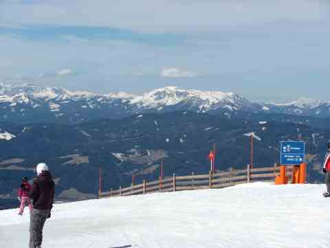 2011.03.15-Semmering-Stuhleck-k10-p11-szetvalik-a-csucson.JPG