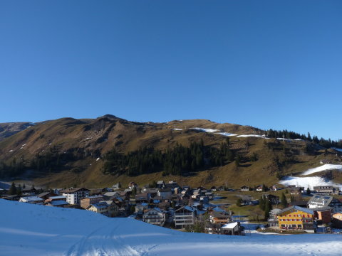 Stoos (kb. 1300m-en) műhavon állok