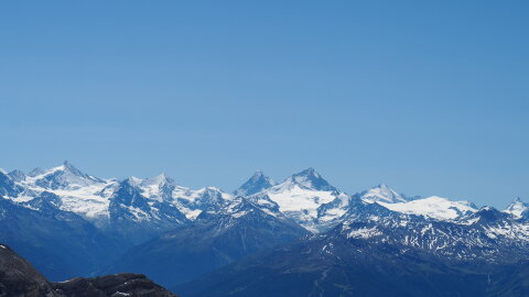 középen a Matterhorn