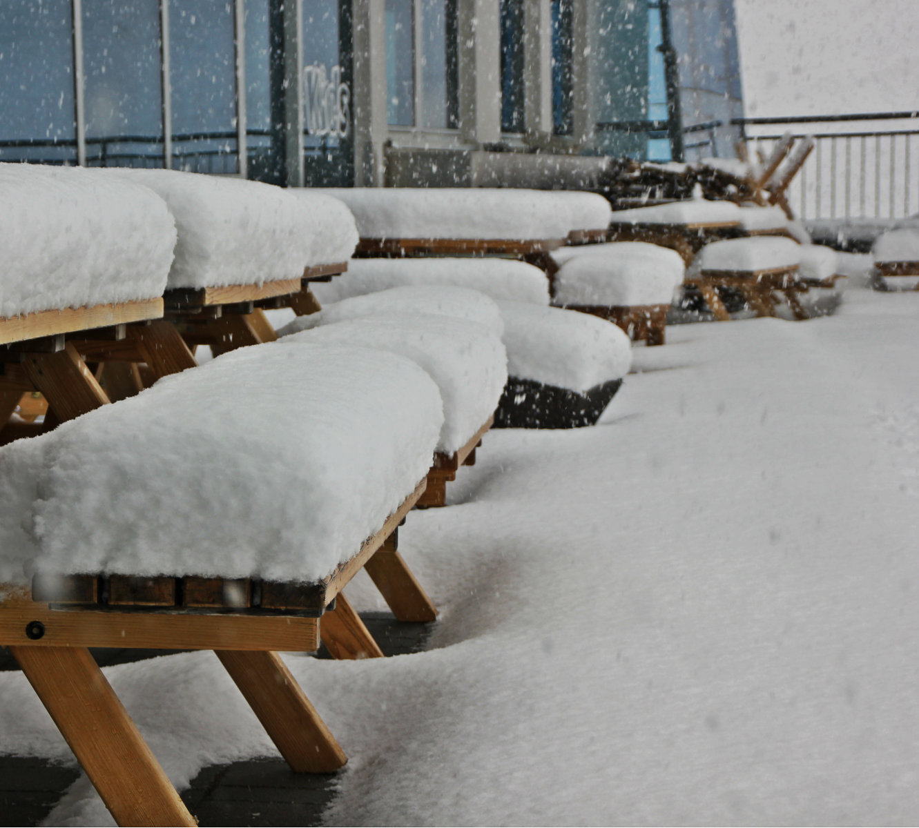 A Magas-Tauernben csütörtök reggelig 20-25 cm hó esett - Fotó: Stánicz Balázs