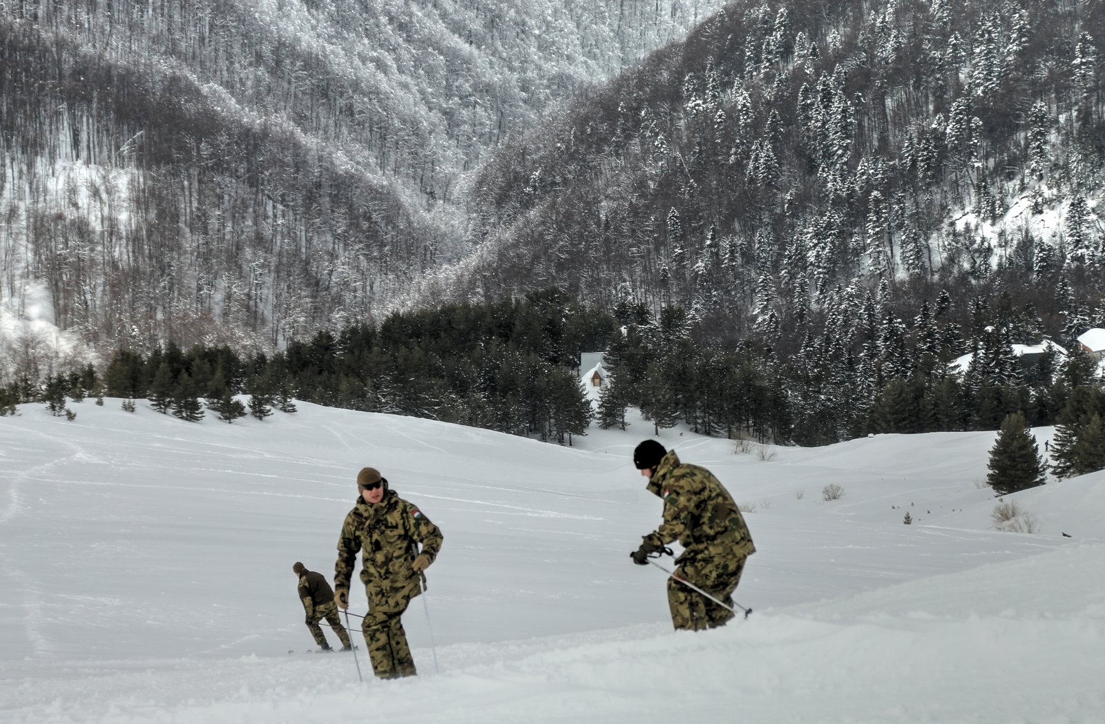 Magyar katonák síelnek  - Freeride síelés Koszovóban