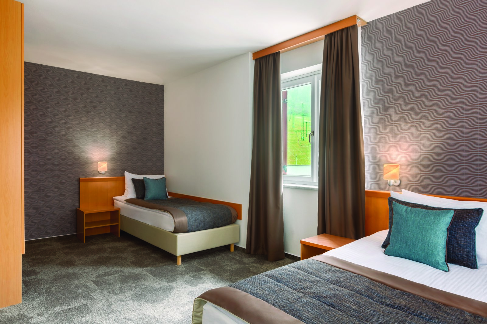 Ramada-Resort-Kranjska-Gora---1-King-Bed-Suite---1139338.jpg