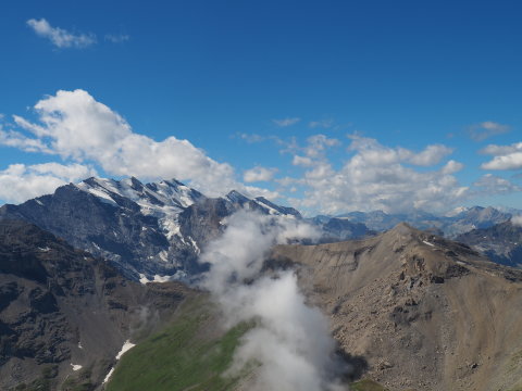 középen hátul a Mont Blanc látható