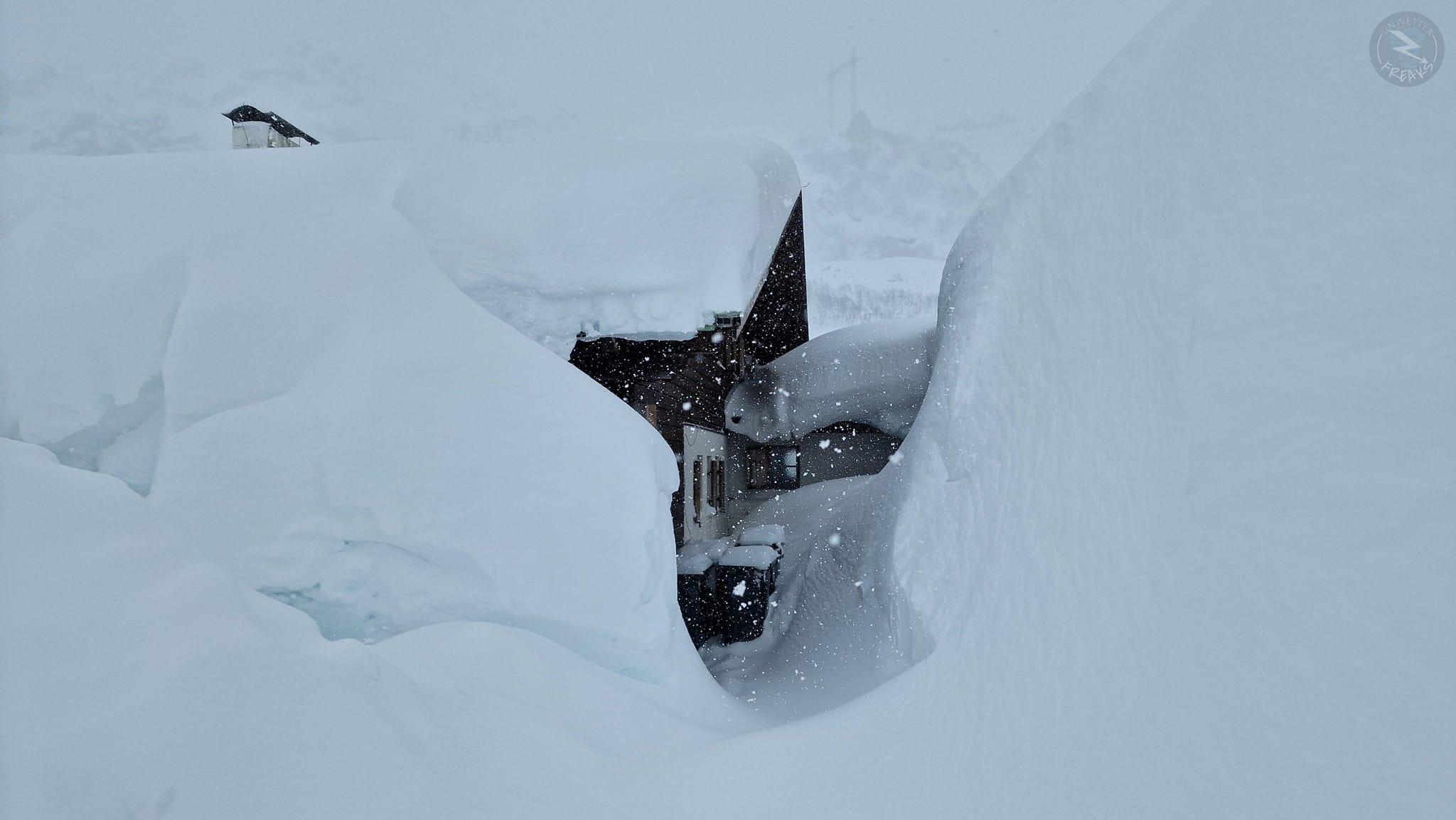 Az Arlberg régióban már az egy héttel ezelőtti havazás után is hatalmas hó volt - Fotó: Unwetterfreaks