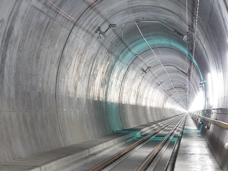 A Gotthárd-alagútrendszer összesen több mint 150 kilométer hosszan vezet a Svájci Alpokon keresztül | Fotó: AlpsTransit Gotthard Ltd.