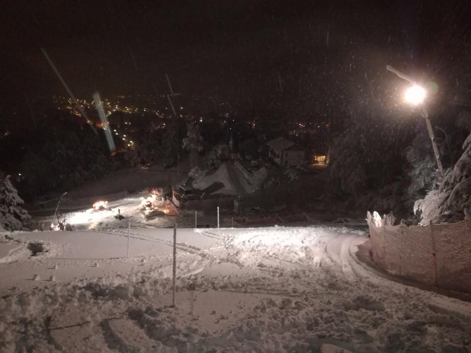 Lienz: éjszakai havazás ellenére sikerült megrendezni az első futamot