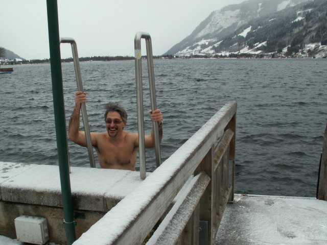Január 2 Zell am See - síelés után jól esik egy kis fürdőzés:)
