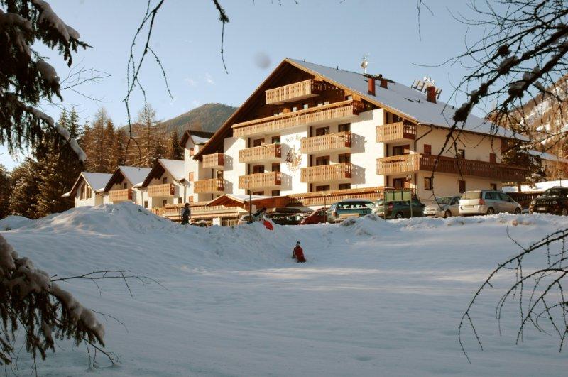 hotel-sole-bellamonte-alpe-lusia011.jpg