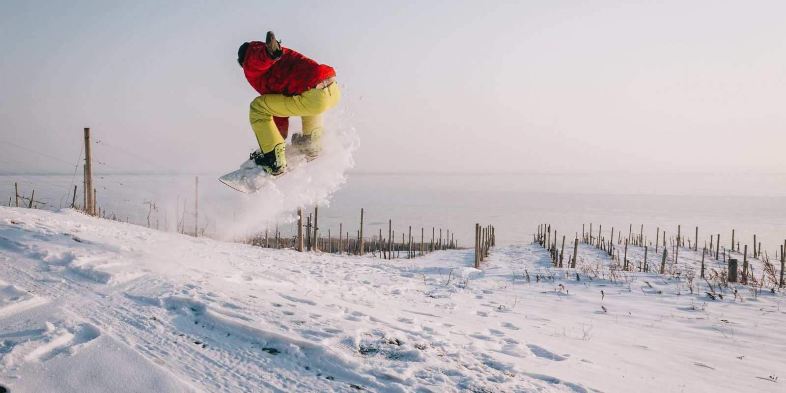 Snowboardozás a havas Badacsonyon, fotó: Kovács Fanni