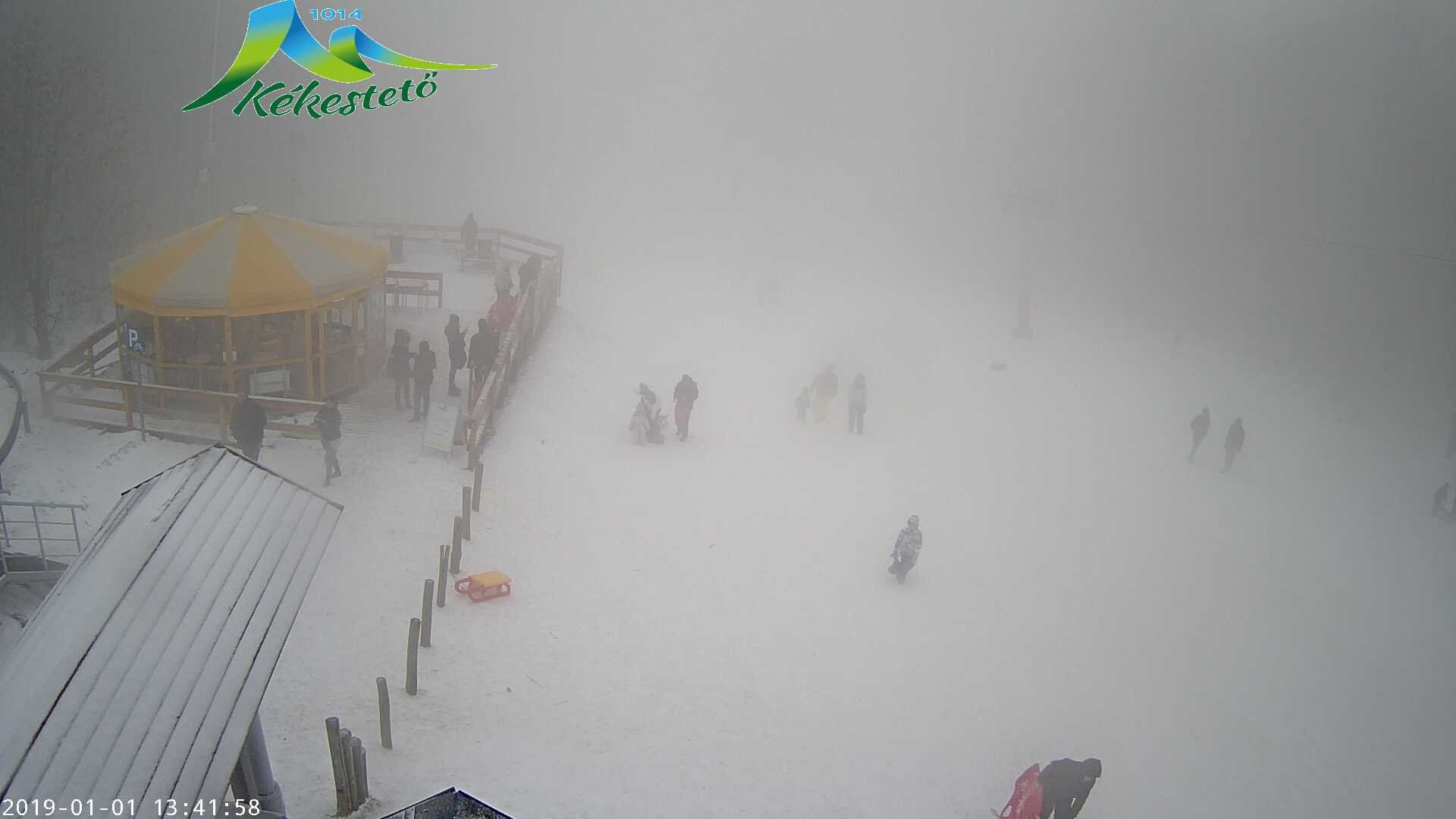 Webkamera: tegnap délután már havazott Kékestetőn