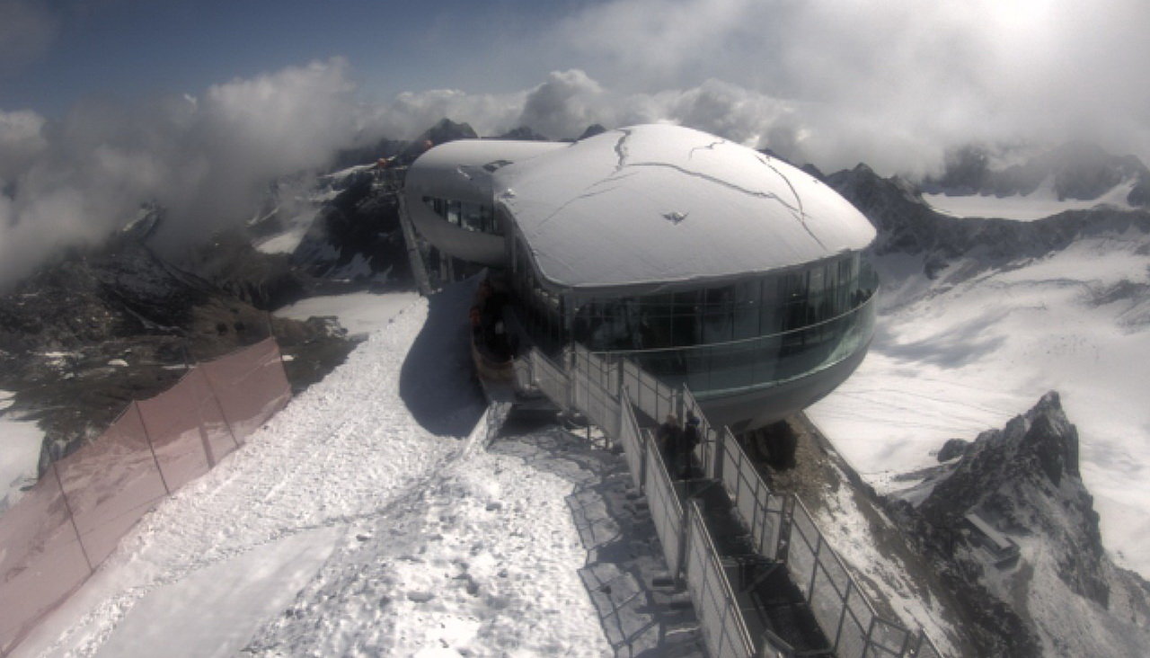 Pitztal webkamera ma reggel. Friss hó 3440 méteren