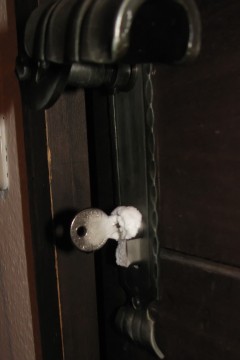20120204-Kulcs-az-apartmanban.JPG