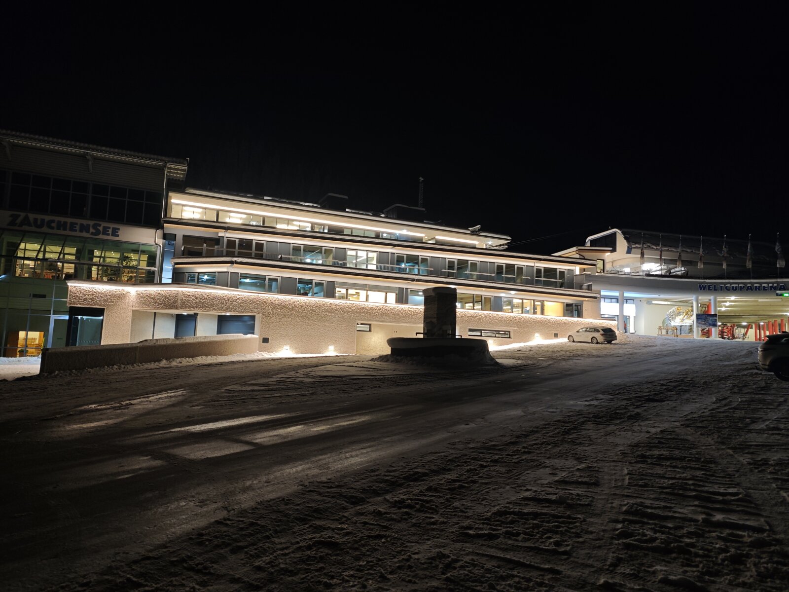 a völgyállomás az átadás után