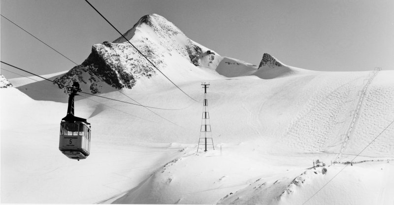 1966-ban megépült a harmadik kabinos, ami 3029 méterre szállította a síelőket  - Fotó: Gletscherbahnen Kaprun AG - Kattints a képre a nagyításhoz