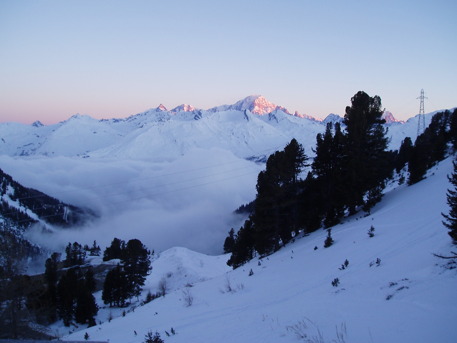 Napfelkelte--a-Mont-Blanc-on-Arc-2000-ből-nézve