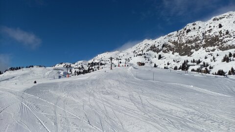 A hegy mögött van az Aletsch gleccser