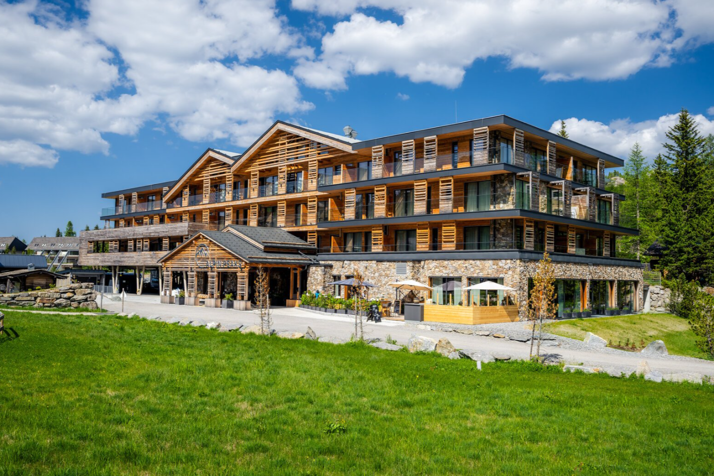 Hotel-Juni-2025.png