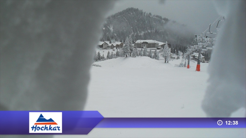 Hockar: havas lejtő a behavazott kamerán keresztül - Kattints a képre a nagyításhoz