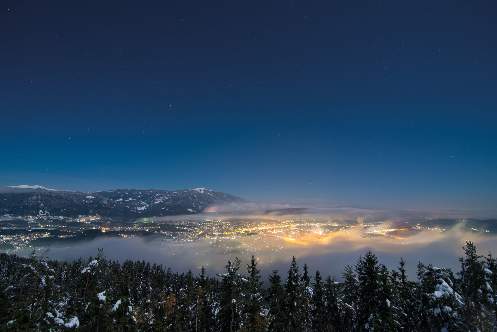 A téli Villach esti fényben | Fotó: Michael Stabentheiner 