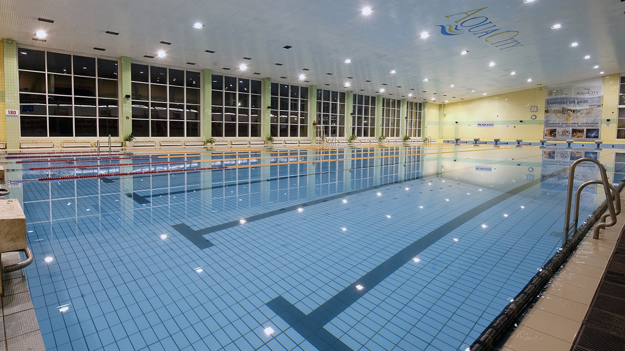 AquaCity-Poprad-50m-plavecky-bazen-3.jpg