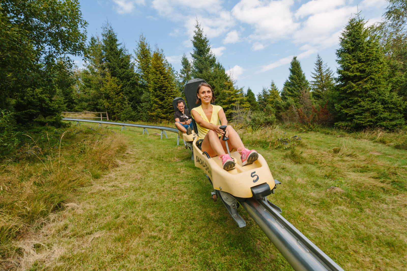 Akár 40 km/órás sebességet is elérhetünk a bobpályán