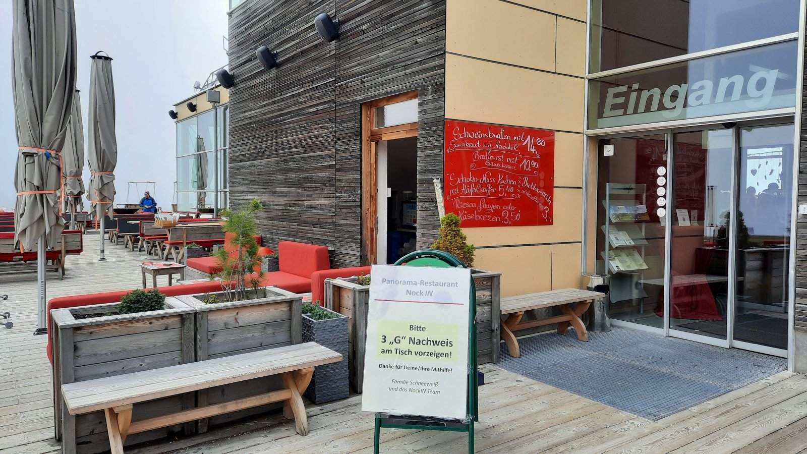 Étterem a Brunnach hegyállomáson - fogyasztás a 3G szabályok szerint 