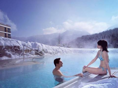 Téli fürdőzés a Bajor-Alpokban - Hotel InterContinental Berchtesgaden Resort