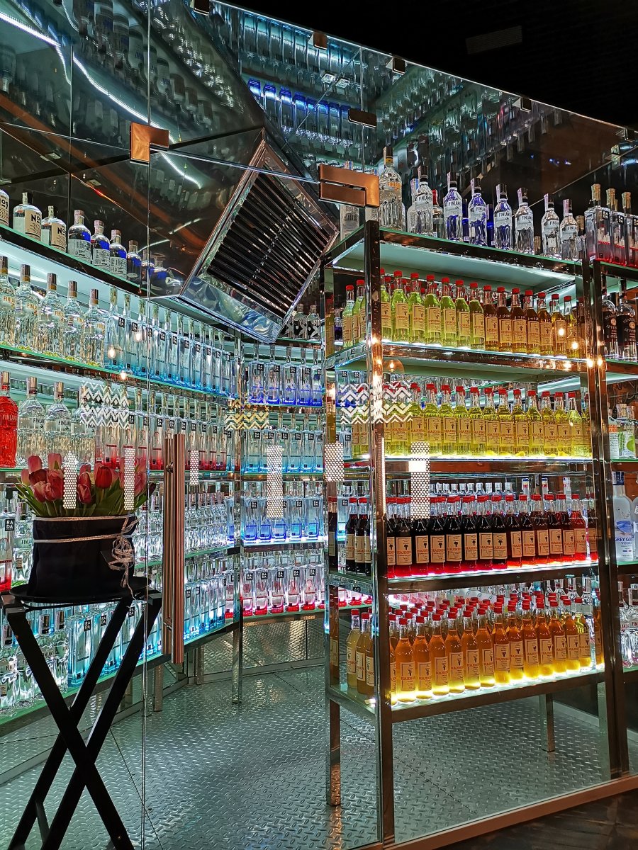 Salo Étterem "szerény" vodka választáka :)