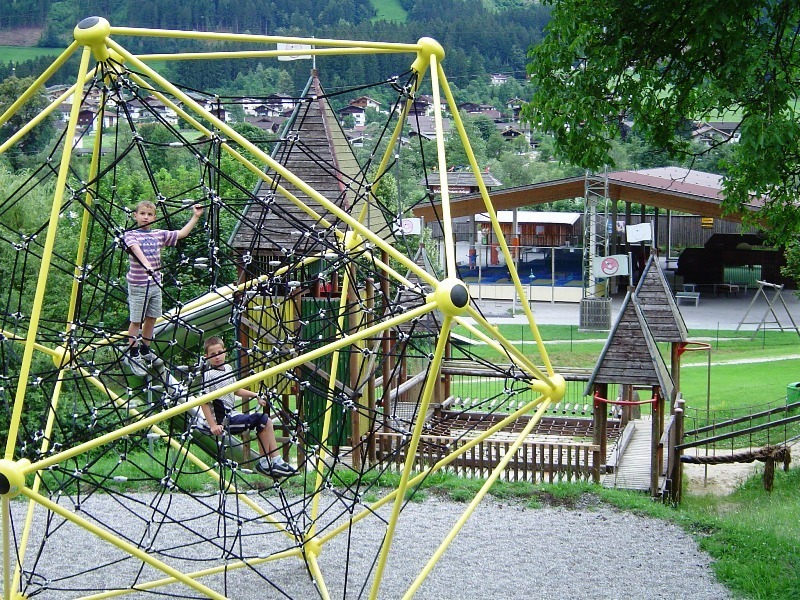 Botond-es-Zalan-Camping-Zillertal-2007.06.23..JPG