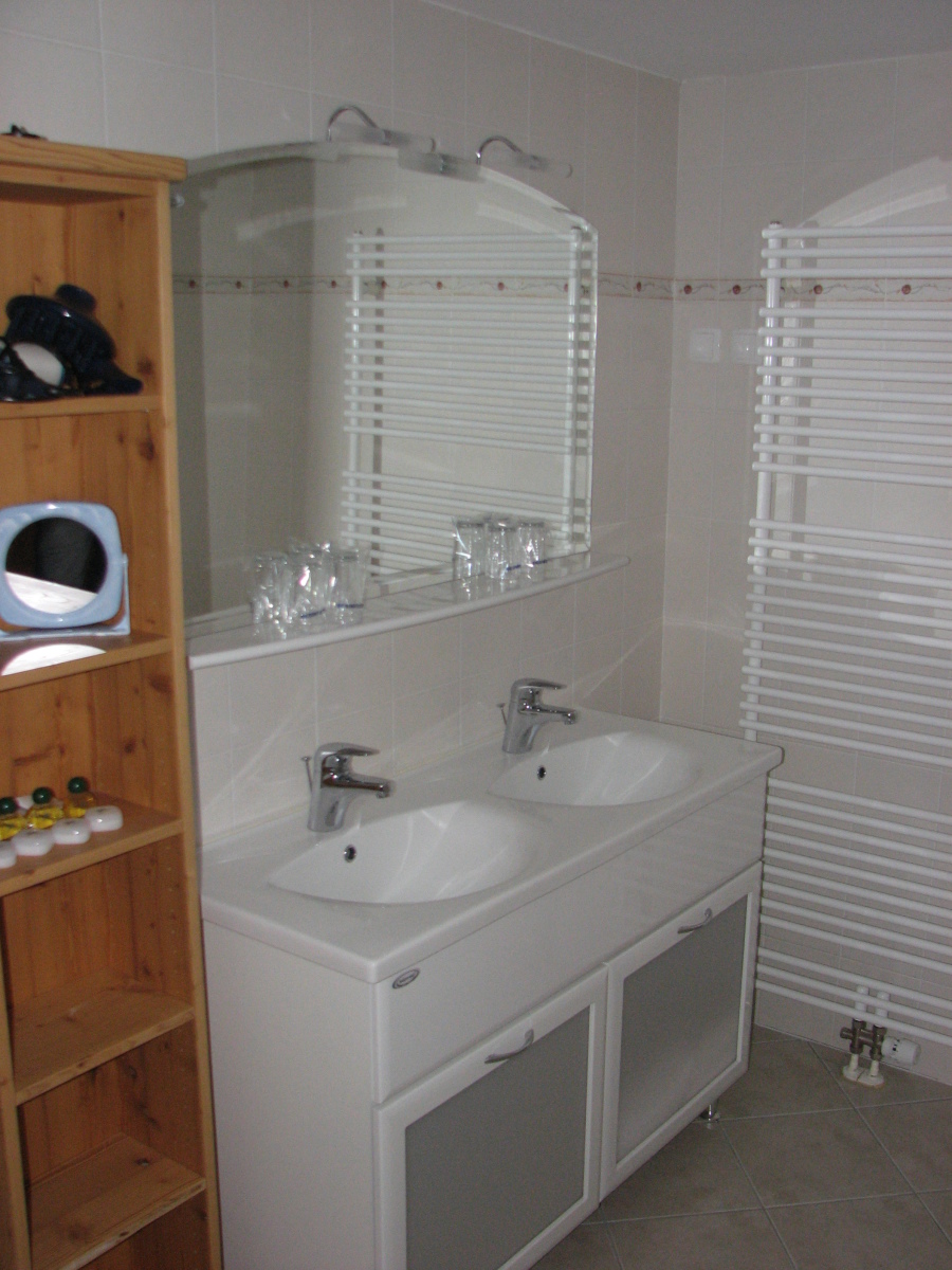 Kopalnica-apartmaji---Bathroom-apartments.JPG