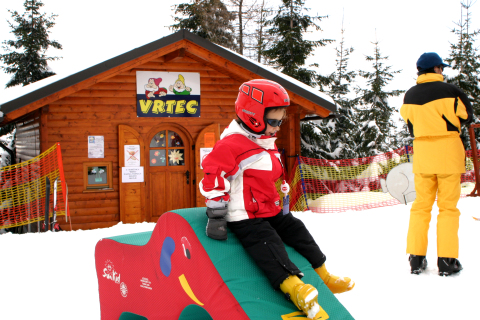 Ski-kindergarten3.jpg