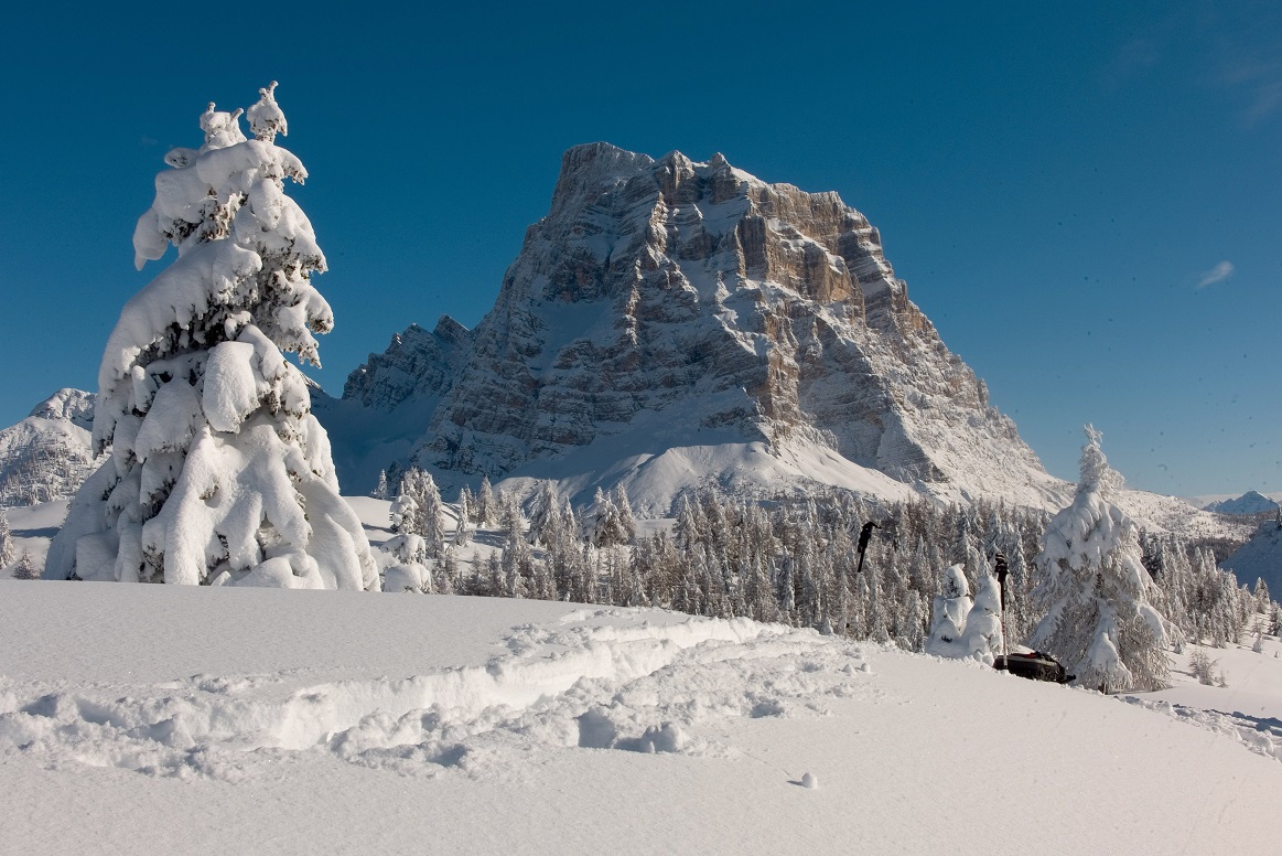 Monte-pelmo-dopo-una-nevicata-fotoriva-2.jpg