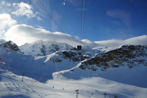 Fölső állomás, háttérben a Bernina csúcs (4049m)
