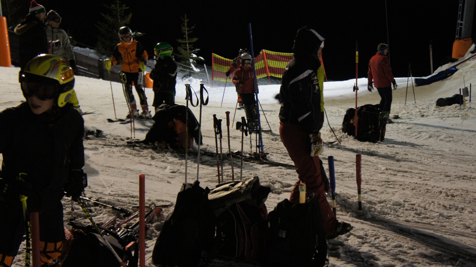 Extra Night Slalom edzés volt a Síparkban!