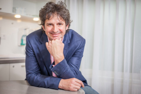 dr. Knoll Zsolt sportsebész  - EMINEO Eü. és Baleseti Központ