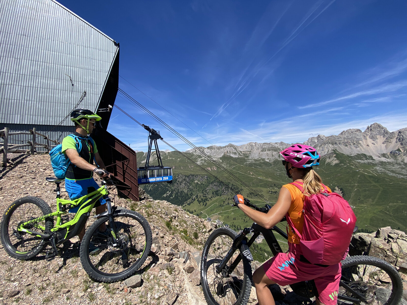 Mountain Bike túrák: a hegycsúcsra felvonó visz fel