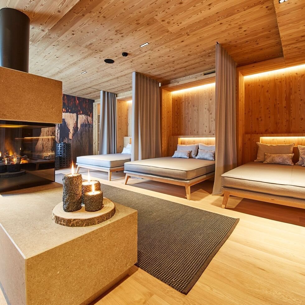 falkensteiner-hotel-kronplatz-wellness-1.jpg