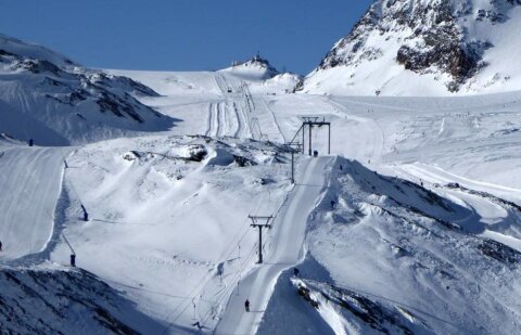 Zermatt-longest-t-bar-skilift-in-the-world-Zermatterhorn-932x600.jpg