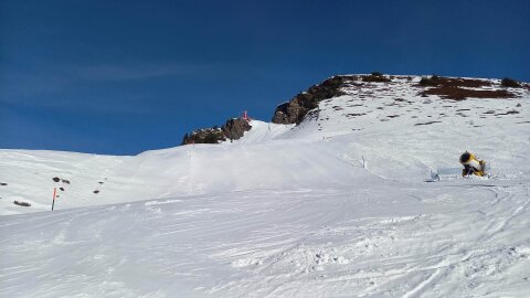 Haladunk lefelé a Lauberhorn pályán
