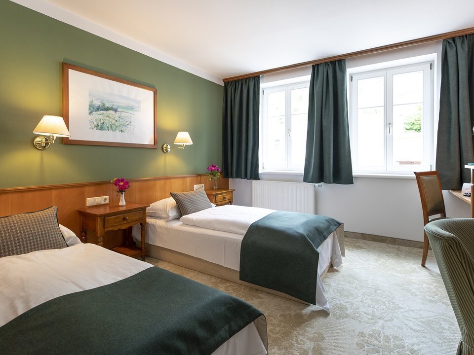 csm-Hotel-DZ-4-Bett-Hotel-Lercher-858fcdf5c1.jpg