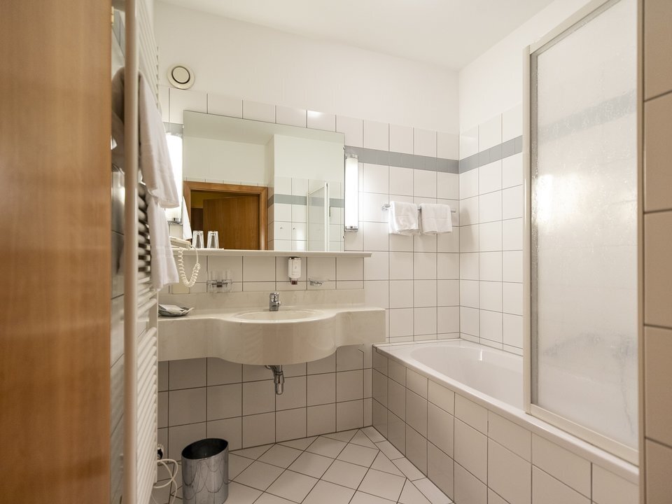csm-Hotel-Familienzimmer-4-Bad-Hotel-Lercher-8f0ba709c3.jpg