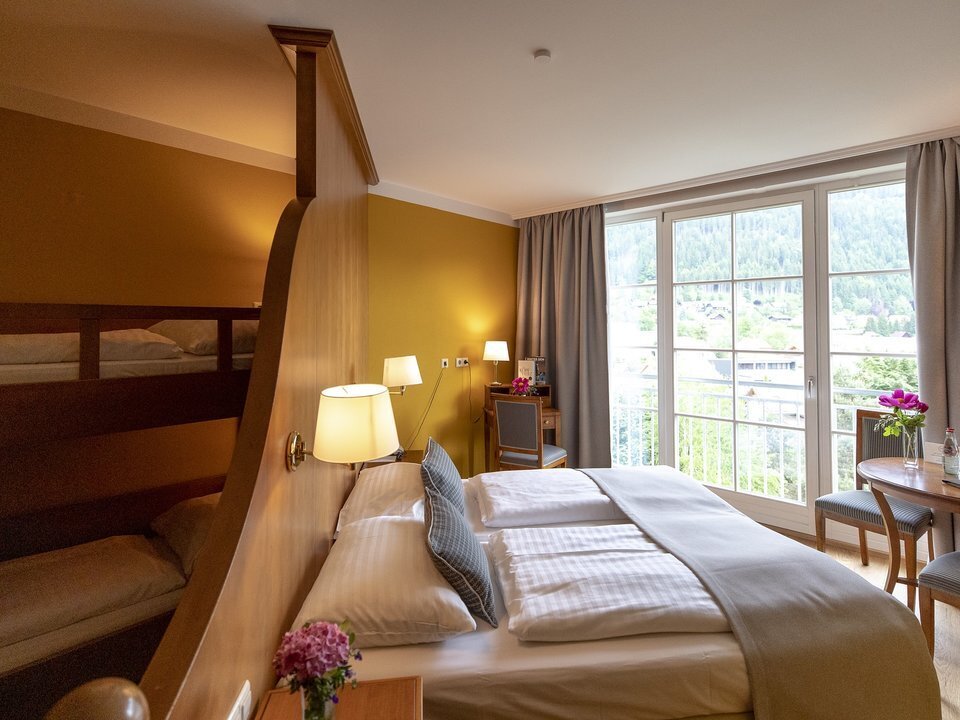 csm-Hotel-Familienzimmer-4-Bett-Hotel-Lercher-e58727a278.jpg