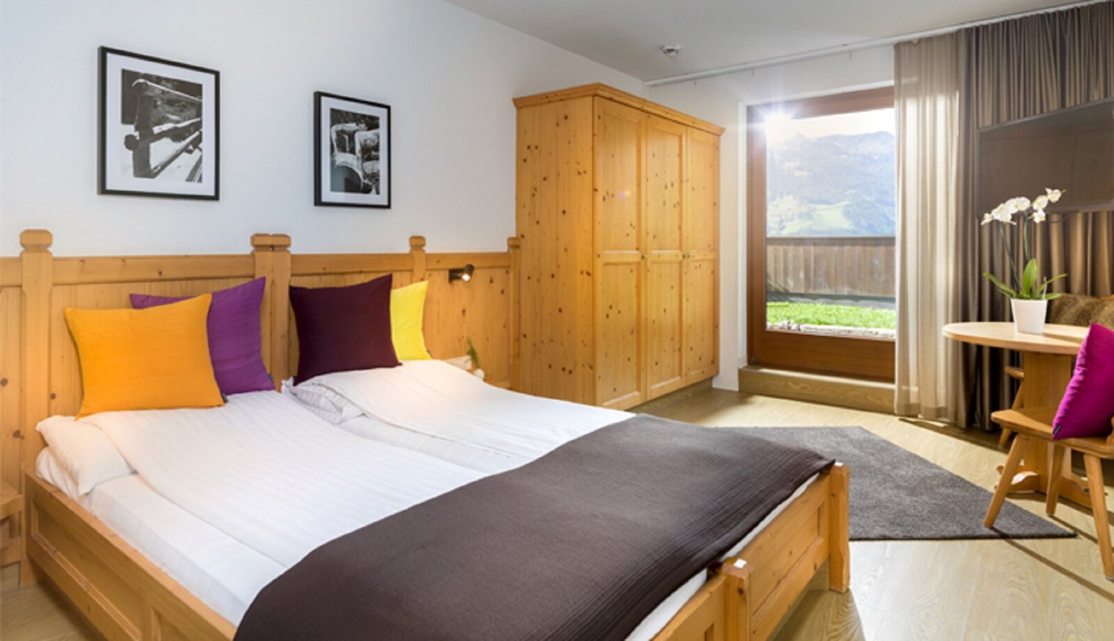 20m2-Doppelzimmer-Sommer-web.jpg