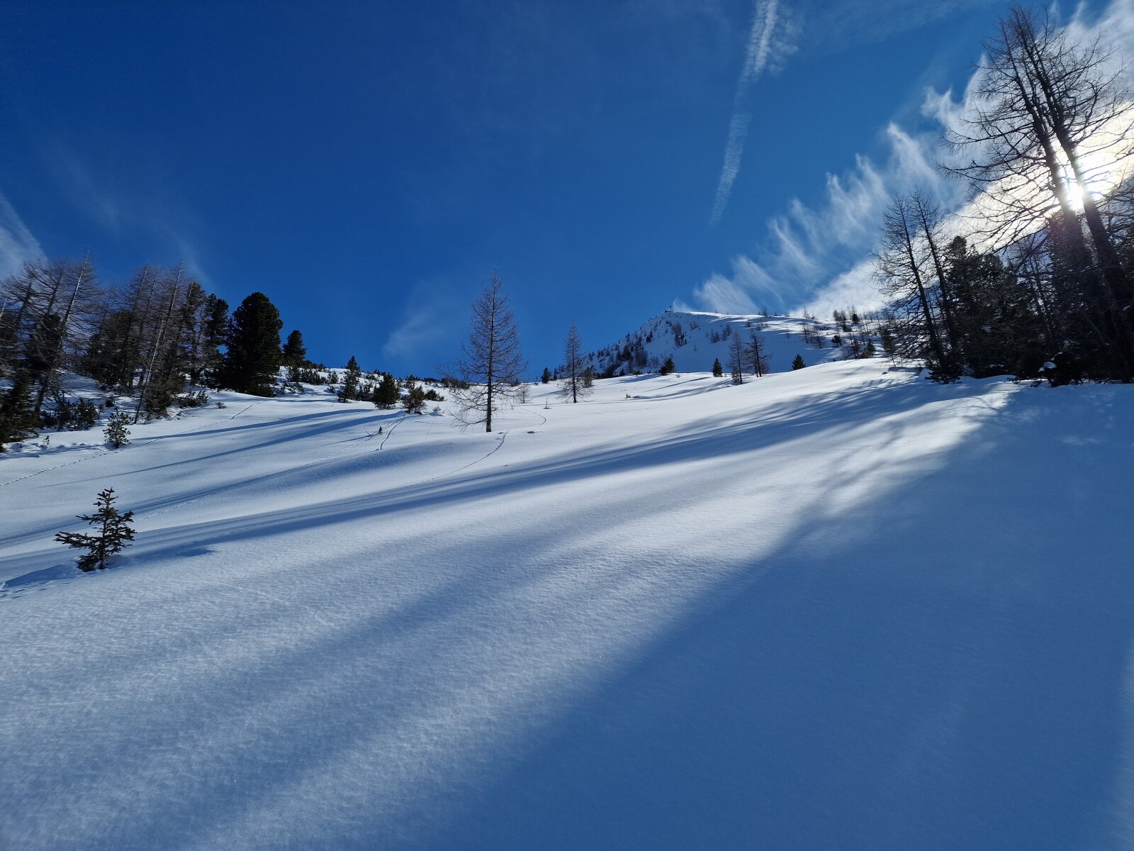 A pályától jobbra