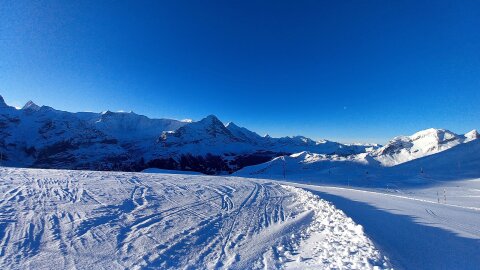 Szemben az Alpok fő gerince