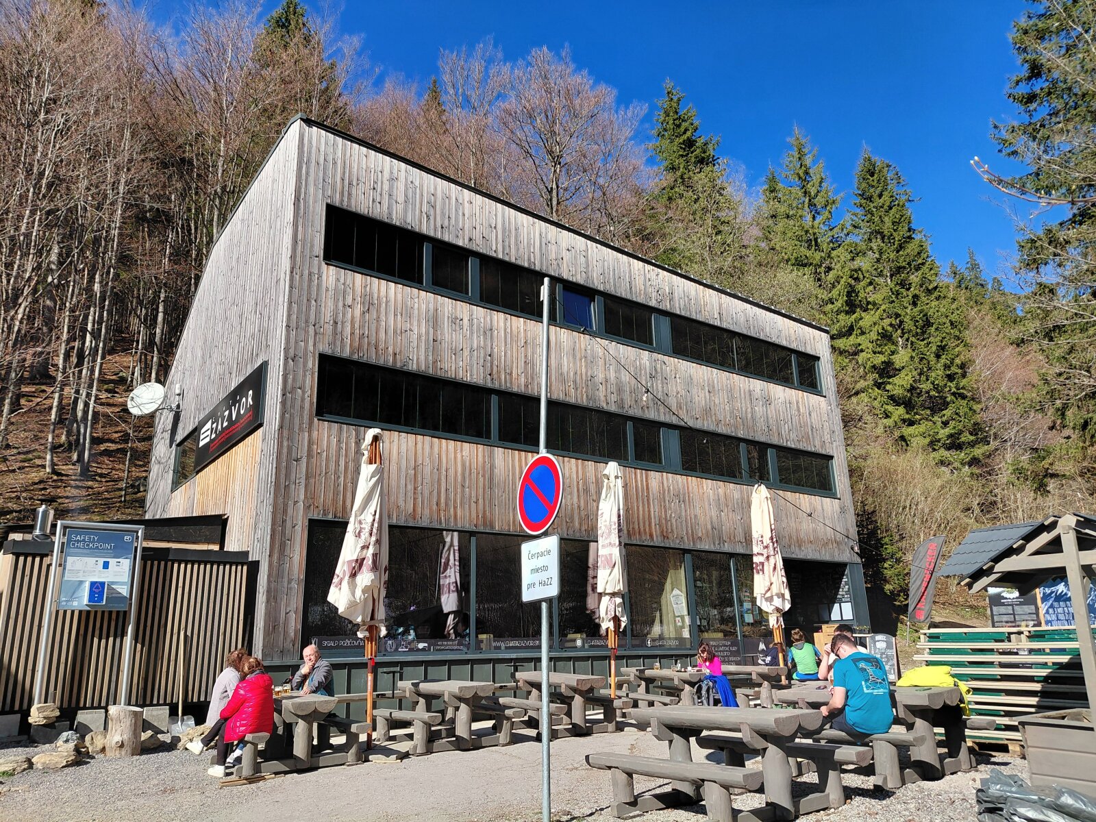 Tragonska új turistaház - kinek mi az ízlése