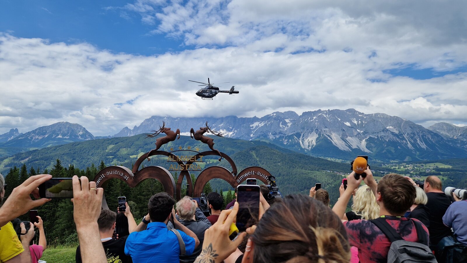 helikopter-dachstein.jpg